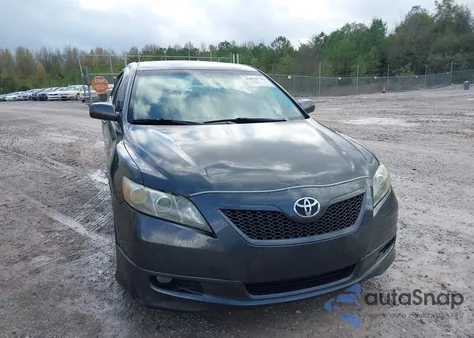 2007 Toyota Camry Se z USA, uszkodzony, nr VIN 4T1BE46K87U592370